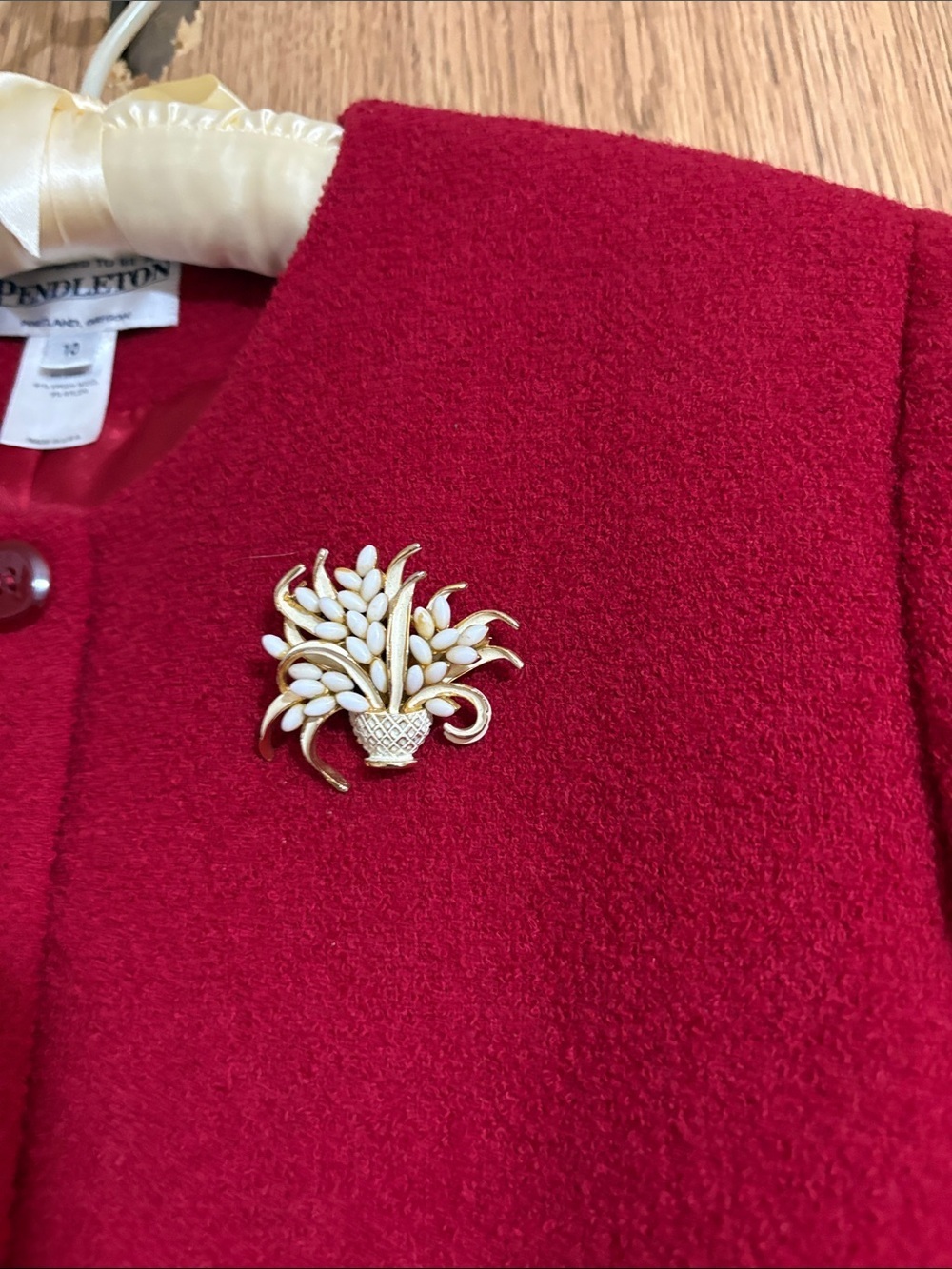 Pendleton Red Wool Blend Boxy Blazer with Decorative Brooch - Picture 3 of 9
